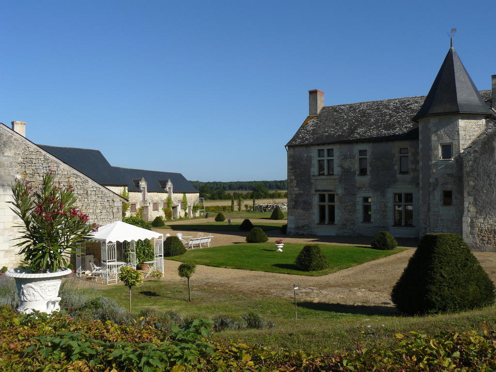 Bed and Breakfast Manoir Du Bois Noblet Louerre Exterior foto